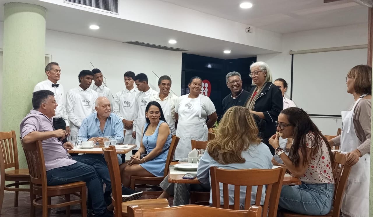 ¡Primera cohorte certificada! Asegura tu cupo